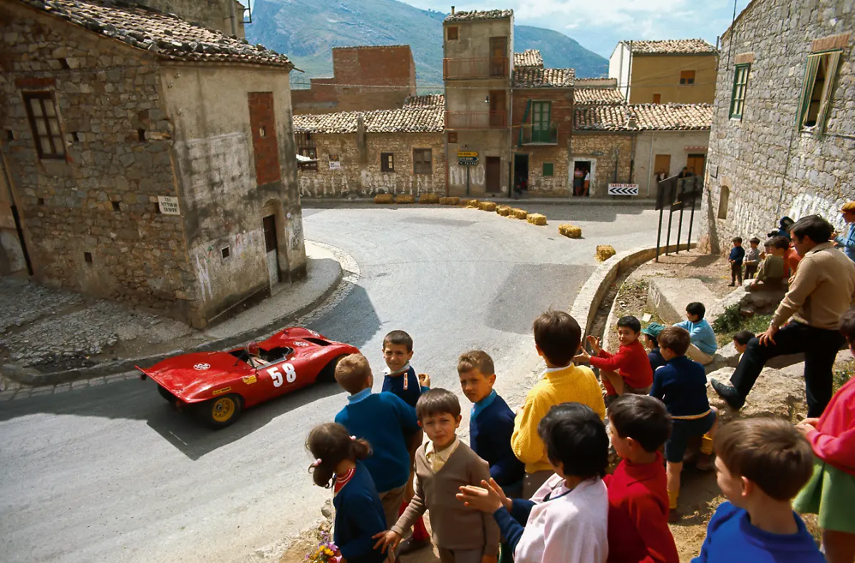 386A-FERRARI-XL-09901