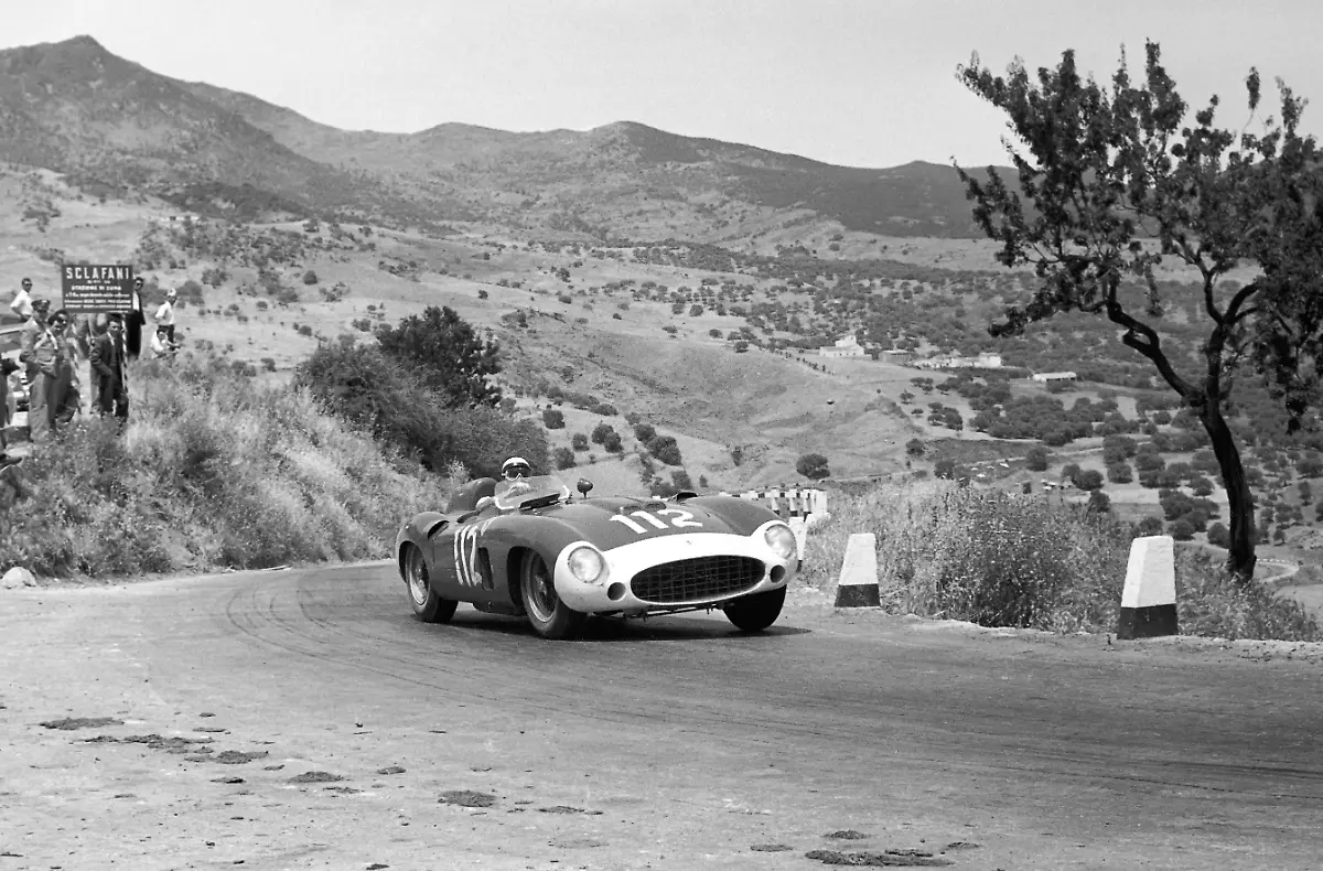 378A-FERRARI-XL-09901