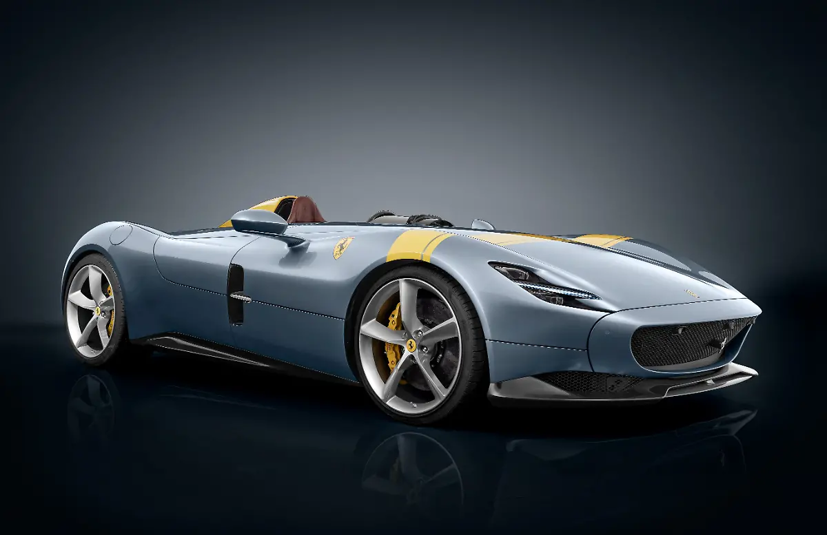 055A-FERRARI-XL-09901