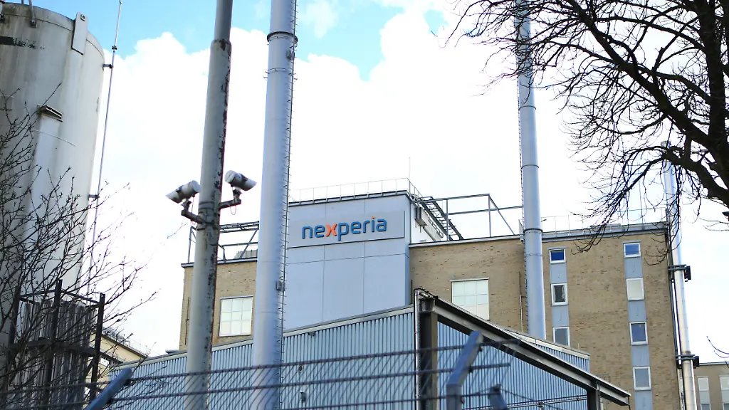 cba0632d21d5518022006f8cae42d990