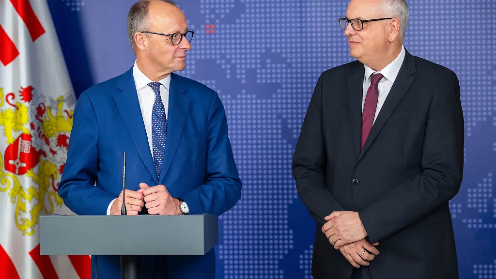 Bremens-Buergermeister-Andreas-Bovenschulte-r-warnt-davor-die-Probleme-in-den-Staedten-allein-auf-die-Migration-zu-reduzieren