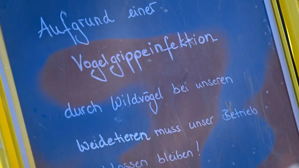 Rund-um-den-betroffenen-Betrieb-wurden-zwei-Schutzzonen-gezogen