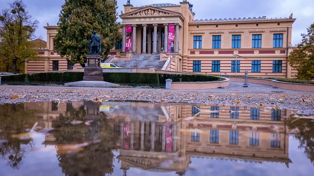 Nach-vierjaehriger-Bauzeit-und-damit-verbundener-Schliessung-wird-das-Staatliche-Museum-Schwerin-am-30-Oktober-wiedereroeffnet
