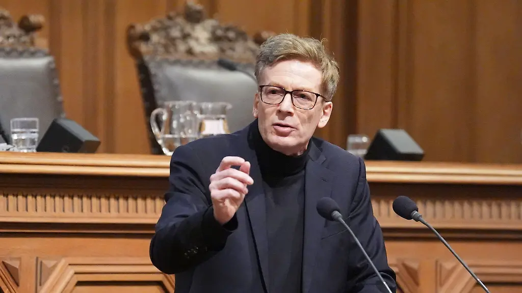 Kienscherf-erwartet-vom-gruenen-Koalitionspartner-jetzt-klare-Ansagen-wie-der-Zukunftsentscheid-zum-schnelleren-Erreichen-der-Klimaneutralitaet-umzusetzen-ist-Archivbild