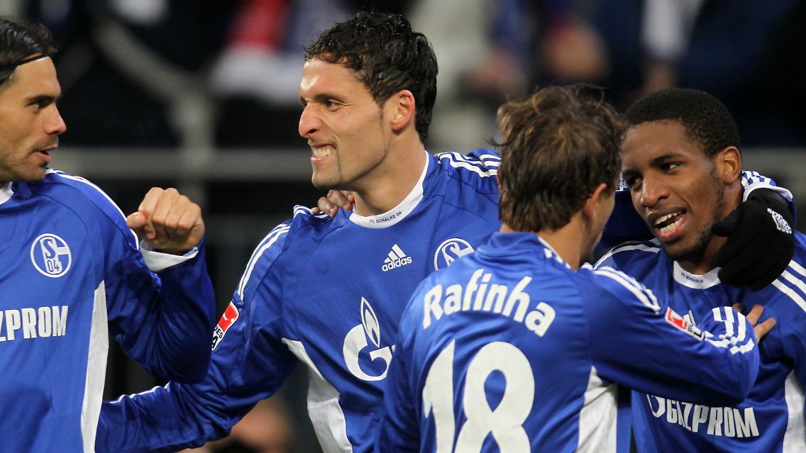 Kevin Kuranyi war mit seinem Tor Mann des Tages für Schalke.