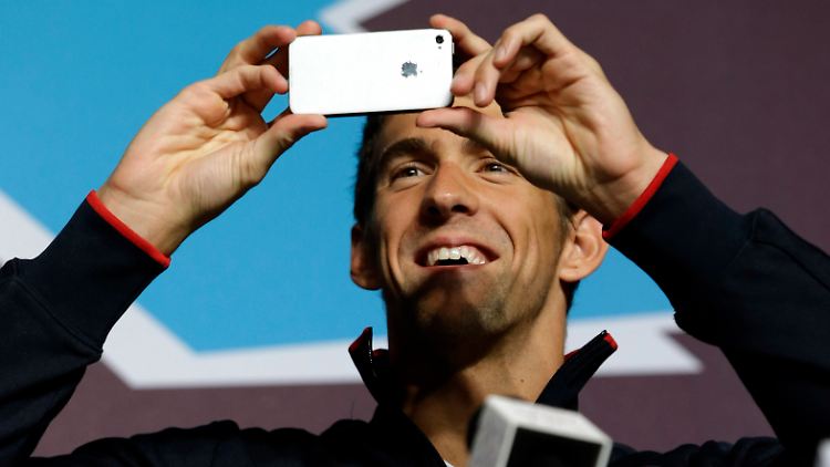 Gut gelaunt in London: Michael Phelps.