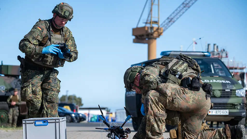 AFP-20250905-73H23NQ-v1-HighRes-GermanyDefenceBundeswehrQuadriga