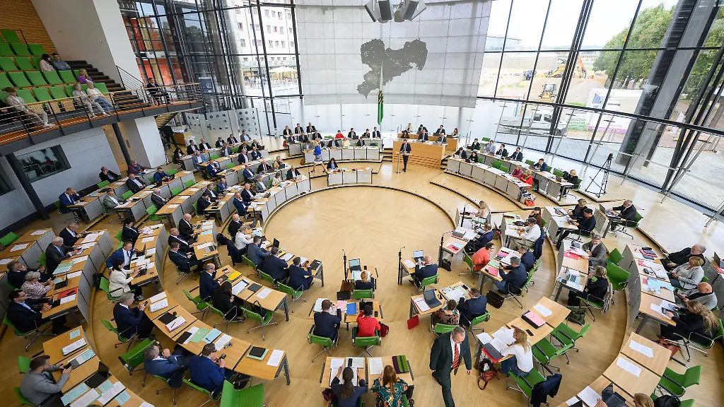 Der-Saechsische-Landtag-will-am-Mittwoch-ueber-den-Reformstaatsvertrag-fuer-den-oeffentlich-rechtlichen-Rundfunk-abstimmen