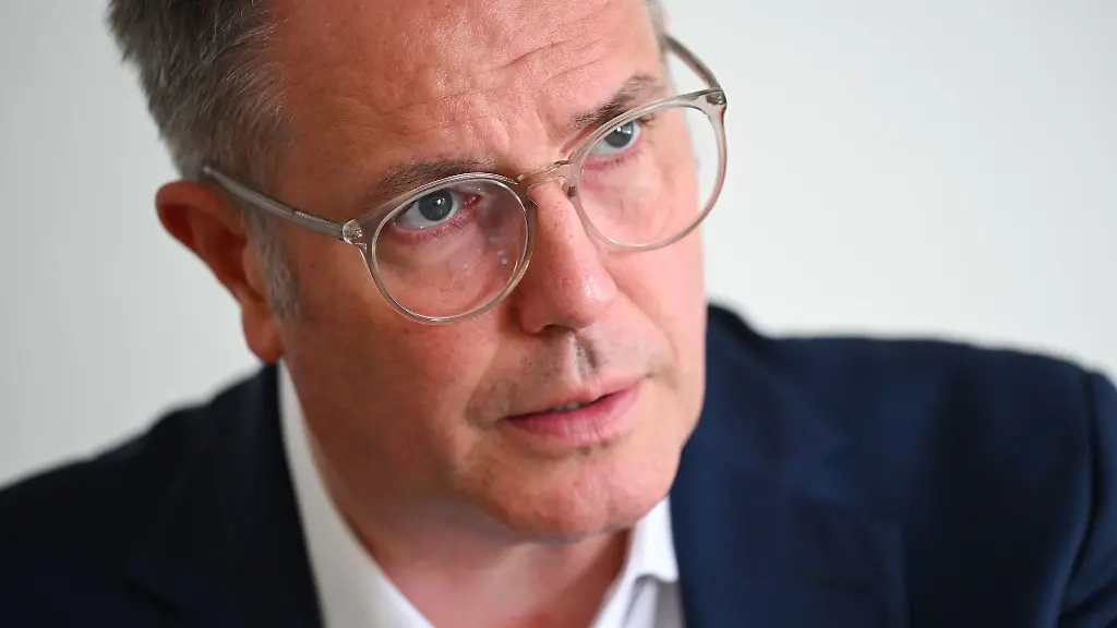 Die-Investitionsoffensive-werde-Rheinland-Pfalz-spuerbar-veraendern-verspricht-Ministerpraesident-Alexander-Schweitzer-SPD