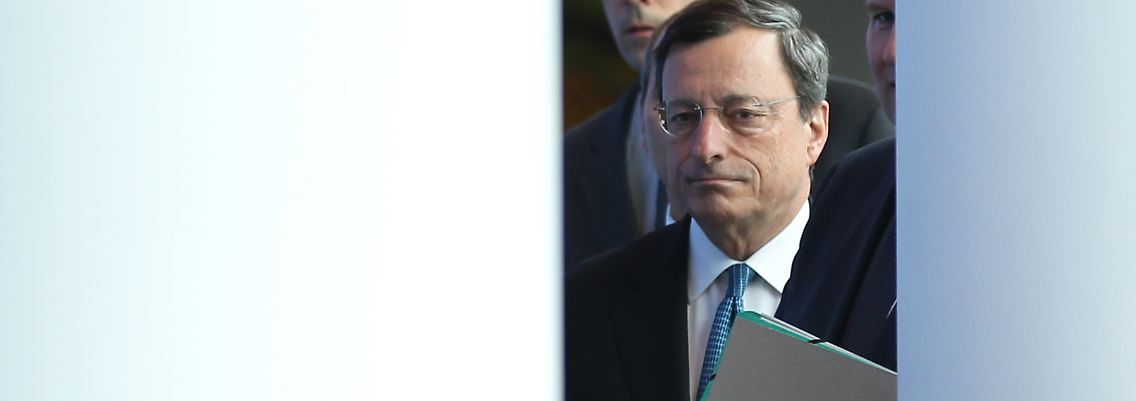 Die Tür zu weiteren Interventionen am Bondmarkt hat sich eine handbreit geöffnet: Draghi könnte das Abwegige möglich machen.