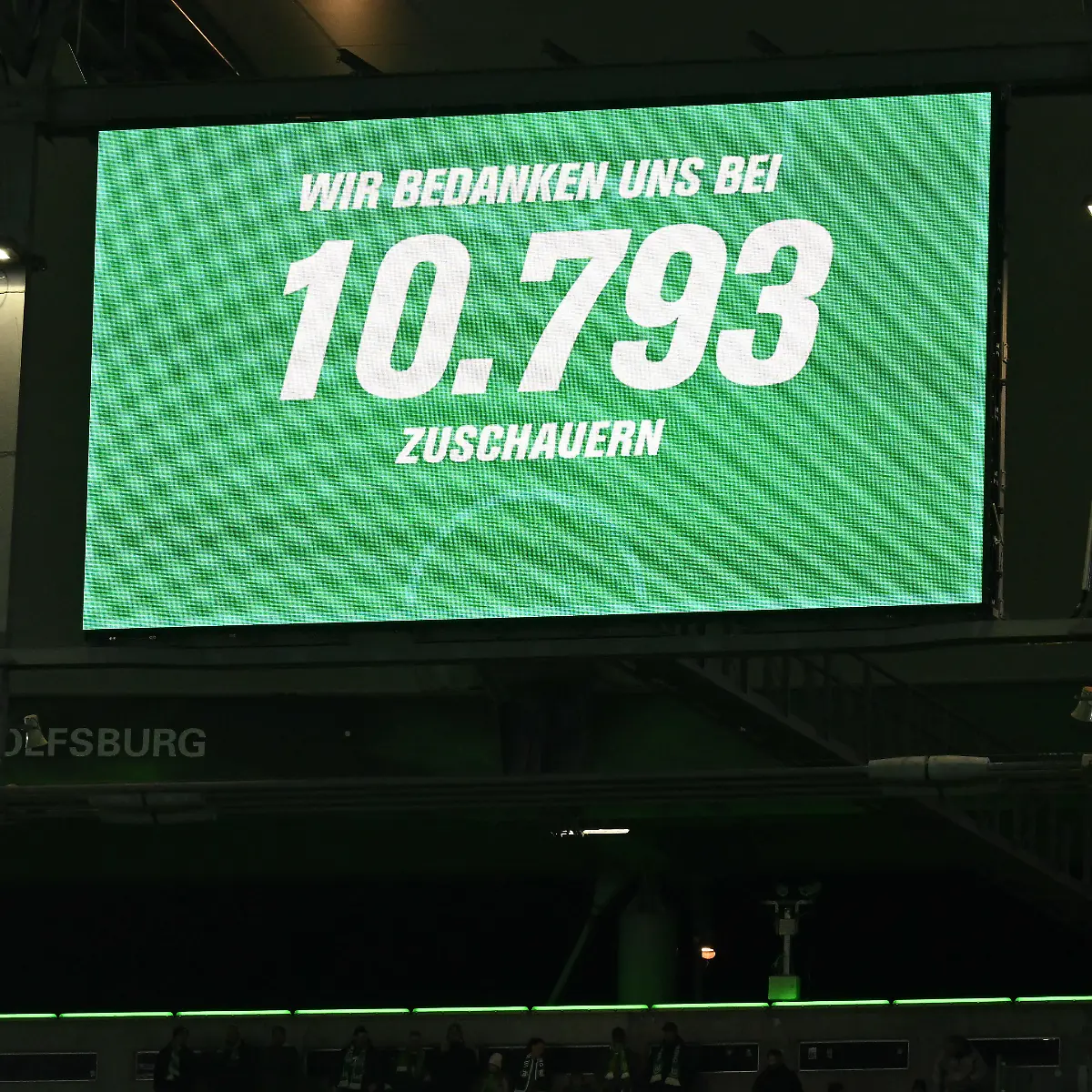 555312971