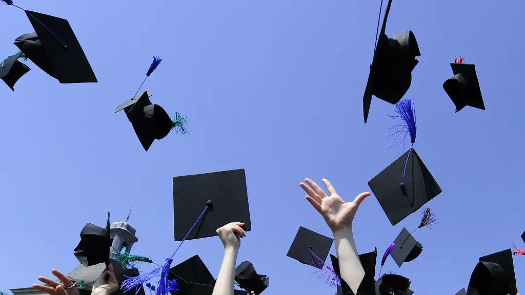 Die-Zahl-der-Studierenden-sinkt-seit-Jahren-in-MV-Das-beunruhigt-die-Wirtschaft