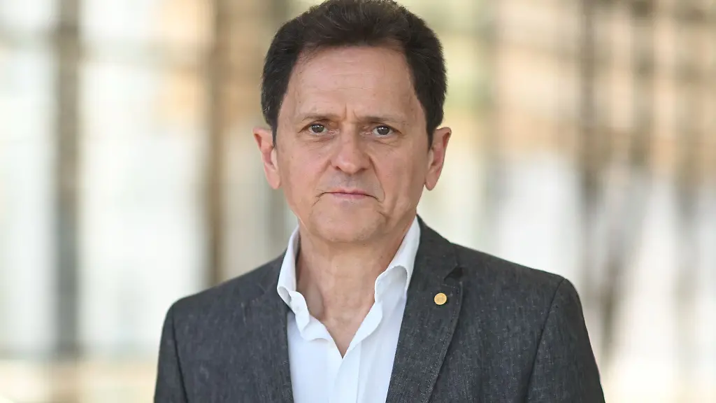 Prinzipiell-hat-das-H5N1-Virus-alles-um-eine-Pandemie-auszuloesen-sagt-der-Virologe-Klaus-Stoehr