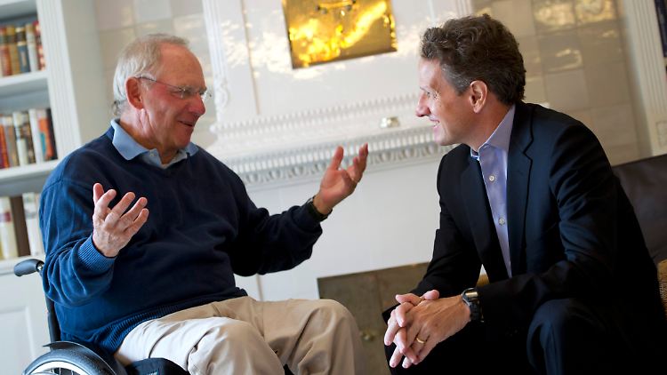 "Bundesminister Schäuble und Minister Geithner betonten erneut die Notwendigkeit für die Politik, alle zur Bewältigung der Finanz- und Vertrauenskrise erforderlichen Reformschritte vereinbaren und umsetzen zu müssen", hieß es nach dem Treffen Schäuble-Geithner.