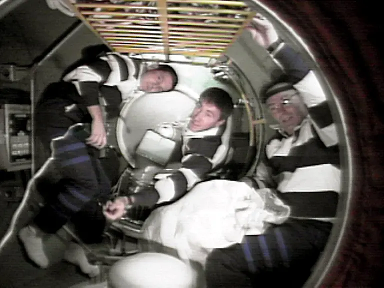 AFP-19981211-SAWH981210418540-v1-HighRes-UsSpaceShuttleEndeavour