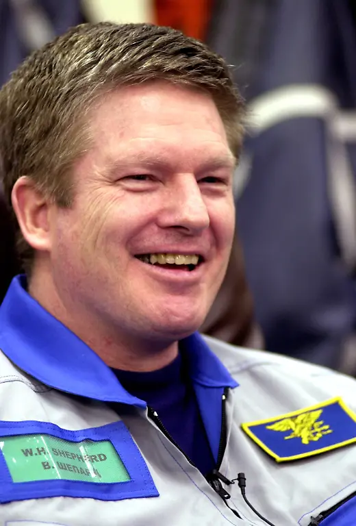 2001-03-21T000000Z-1048472037-RP2DRIIJSGAA-RTRMADP-3-SPACE-SHUTTLE