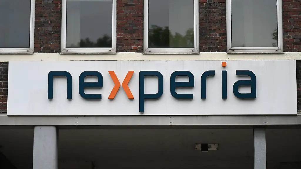 Nexperia-hat-nach-eigenen-Angaben-die-Lieferung-von-Wafern-an-seinen-Montage-und-Teststandort-im-chinesischen-Dongguan-ausgesetzt