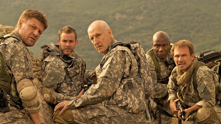 Dimidow (Sean Bean), Sin (Dominic Monaghan), Sam Haussmann (James Cromwell), "Grim Reaper" (Ving Rhames) und McCenzie (Christian Slater): Am Ende des Films sind sie eine kämpfende Einheit.