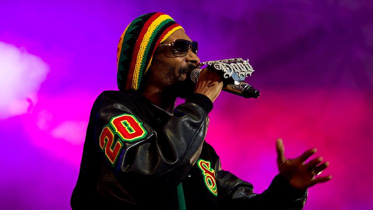 Als Snoop Lion auf dem Reggae-Pfad. 