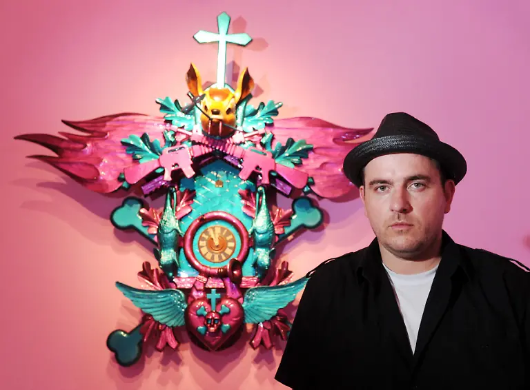 ist-der-Offenburger-Kuenstler-Stefan-Strumbel-der-seine-schrillen-Kuckucksuhren-etwa-mit