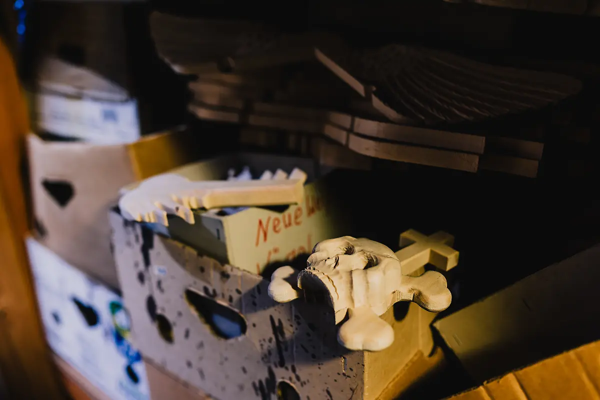 Totenkoepfen-dekoriert