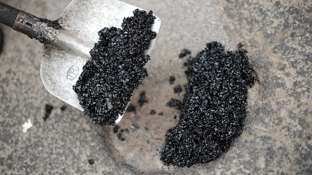 Im-ostfriesischen-Landkreis-Wittmund-sollen-Betrueger-vermeintlich-guenstige-Asphalt-und-Pflasterarbeiten-anbieten-die-Polizei-mahnt-daher-zur-Vorsicht