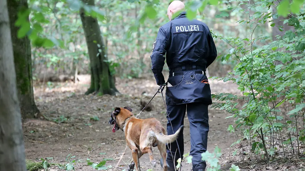 Mit-grossen-Suchaktionen-hatte-die-Polizei-etwa-im-Altonaer-Volkspark-in-Hamburg-nach-der-vermissten-Hilal-gesucht