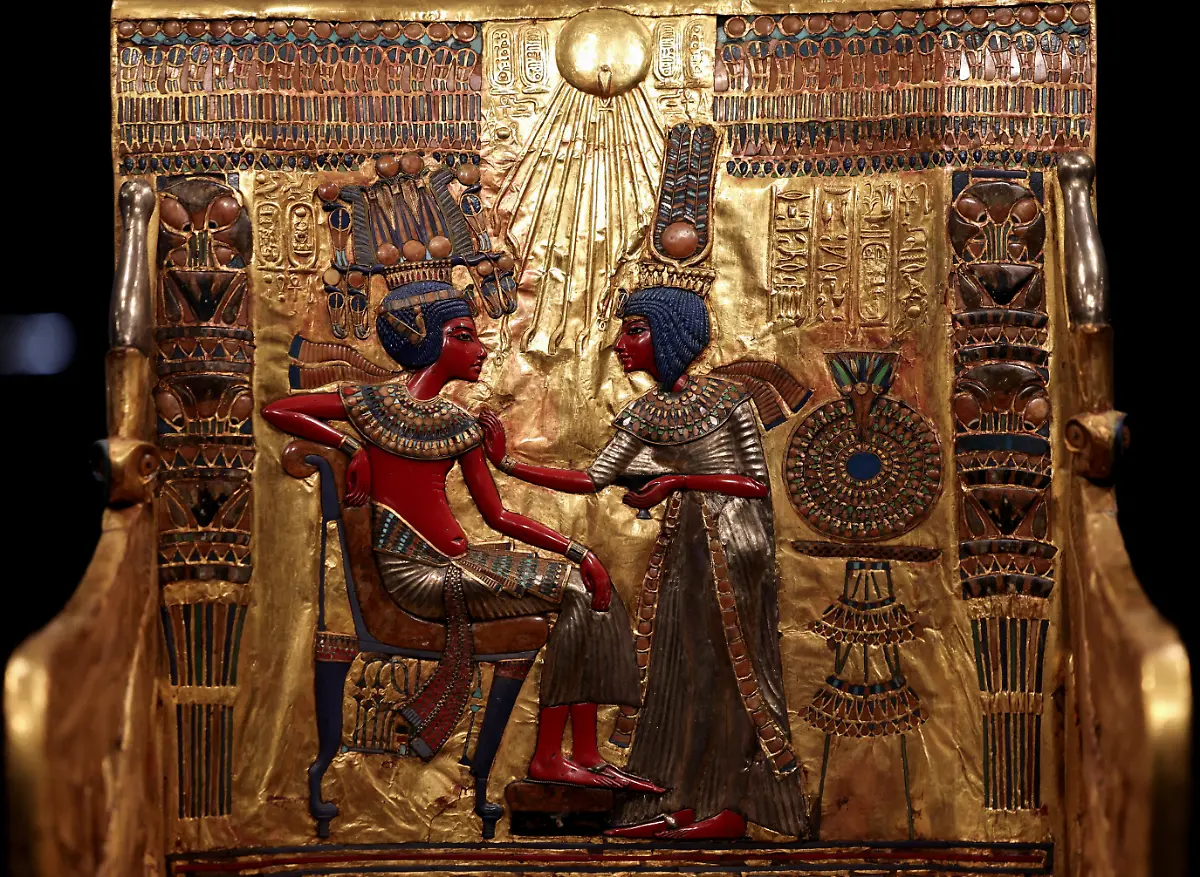 2025-11-04T160407Z-806834896-RC2LPHAI6ZKS-RTRMADP-3-EGYPT-ARCHAEOLOGY-GEM-TUTANKHAMUN