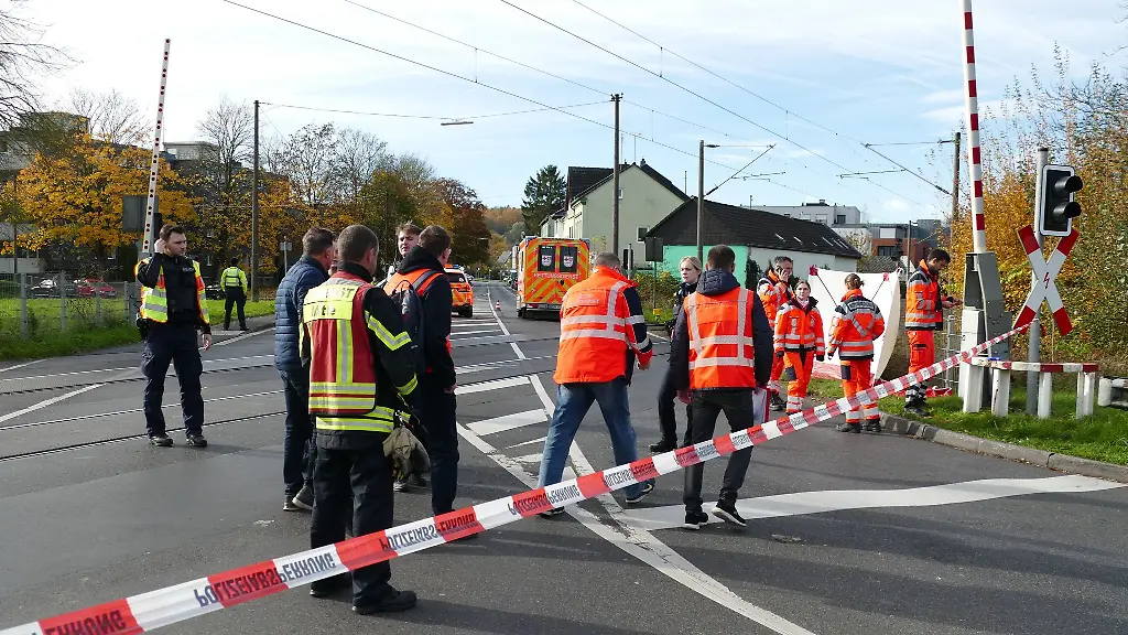 Viele-Einsatzkraefte-waren-vor-Ort