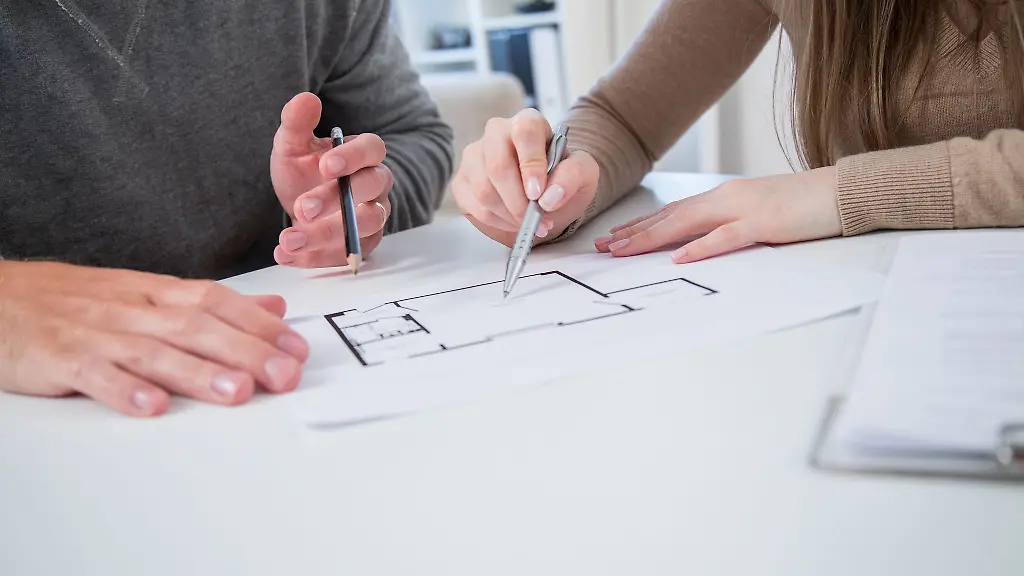 Vor-dem-Hausbau-an-die-Abdichtung-denken-Fehler-bei-der-Weissen-Wanne-koennen-spaeter-kostspielige-Schaeden-verursachen