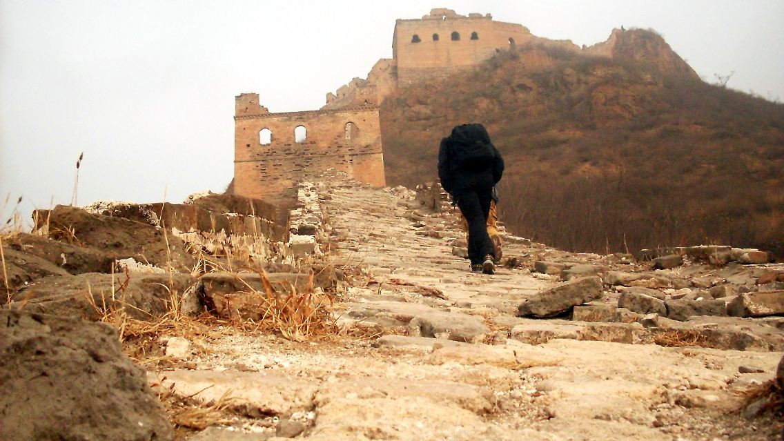 Unterwegs von Jinshanling nach Simatai: Für die Strecke sollten Mauer-Wanderer mindestens vier Stunden einplanen.