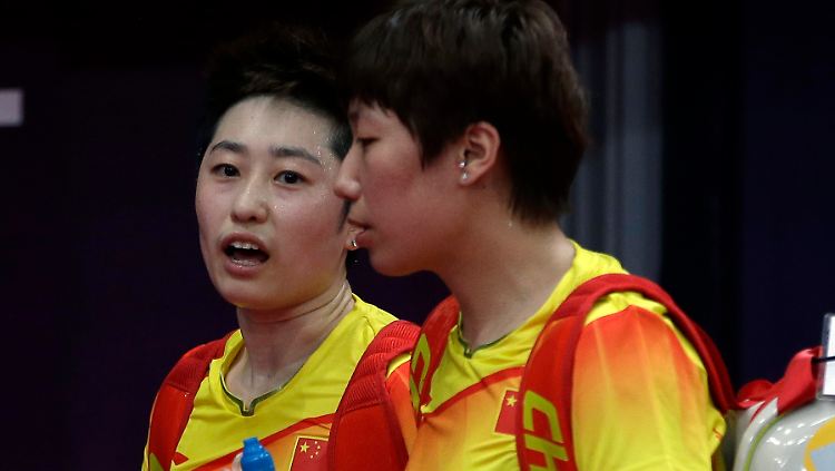 "Auf Wiedersehen, mein geliebtes Badminton": Die Chinesin Yu Yang, links, hier mit ihrer Doppelpartnerin Wang Xiaoli, hört auf.