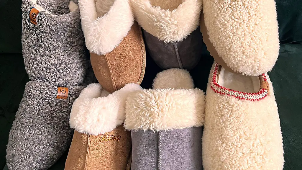 Von-weichem-Lammfell-bis-robuster-Sohle-im-ntv-Test-muessen-sich-Hausschuhe-von-Litfun-EverFoams-Misolin-und-UGG-im-Alltag-beweisen