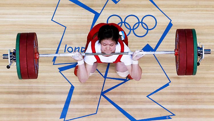 Rim Jong Sim stemmte im olympischen Finale fast das Vierfache ihres Körpergewichts und holte Gold.