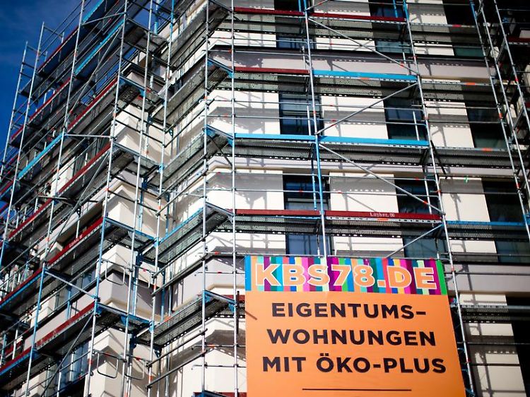 Bau von Eigentumswohnungen im Berliner Stadtteil Kreuzberg: Die Immobilienpreise steigen besonders in den deutschen Metropolen.