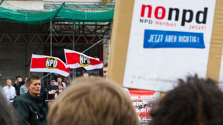 Demo und Gegendemo in Berlin: Die NPD kommt in der Breite nicht an.