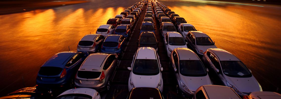Weniger Neuwagen verkauft in Deutschland, aber noch fängt das Ausland das Minus auf.