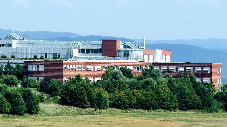 Die Zahlen aus dem Uniklinikum Regensburg legen nahe, dass auch nach dem Weggang des Oberarztes Patientendaten manipuliert wurden.