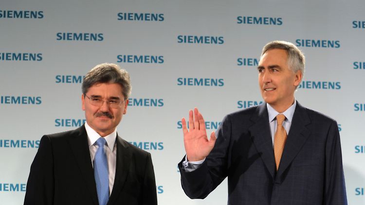 Historische Niedrigzinsphase: Finanzchef Joe Kaeser (.) und Vorstandschef Peter Löscher.