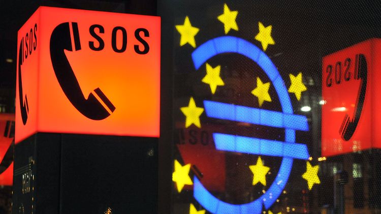 Der Euro leidet weiter unter den vagen Rettungsplänen von EZB-Chef Draghi.