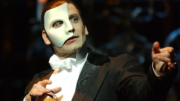 Auch das "Phantom der Oper" ist auf Facebook zu finden.