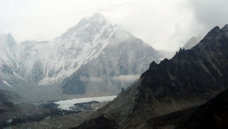 Weiterhin gilt: Die Gletscher in Asien und Lateinamerika schmelzen im 21. Jahrhundert schneller als zuvor.
