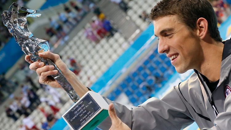 Der Dominator: Eine Trophäe kürt Michael Phelps zum "Größten olympischen Athleten aller Zeiten".