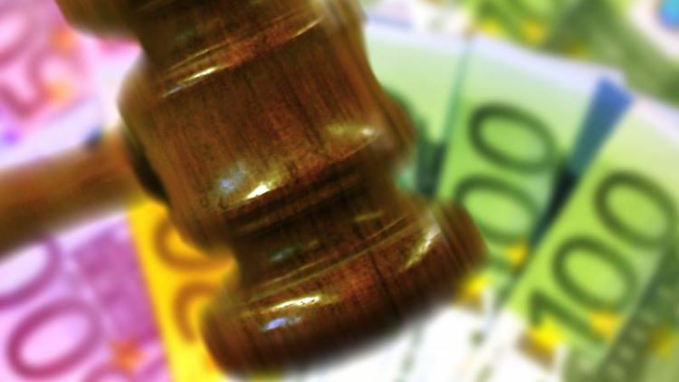 Teures Risiko: Auch mit Prozesskostenhilfe sollte ein Kläger zuvor gut überlegen, ob er einen Prozess gewinnen kann.