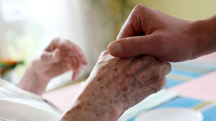 Juristische Grauzone: Aktive Sterbehilfe ist in Deutschland verboten, die Beihilfe zum Selbstmord derzeit aber nicht.