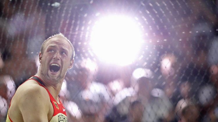 Diskuswerfer Robert Harting - hier bei der Leichtathletik-WM 2009 - startet in die Vorkämpfe.