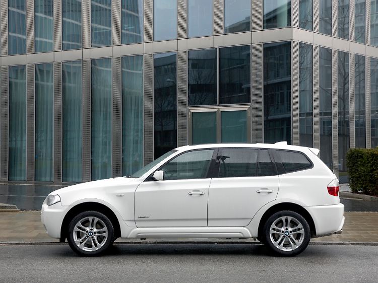 Der Kofferraum des X3 ist größer als der des X5.
