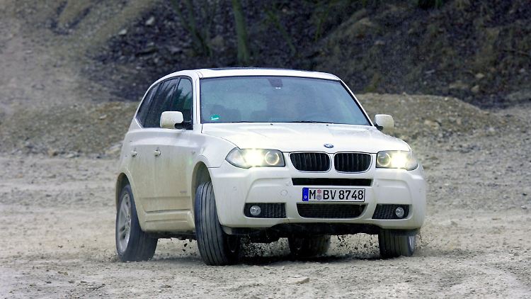 Der BMW X3 gehört zu den sportlichsten SUVs.