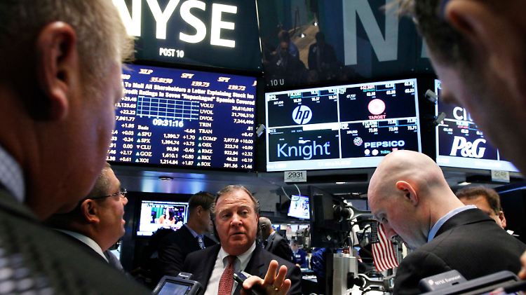 Knight knapp gerettet: Das Finanzsystem bleibt fragil.