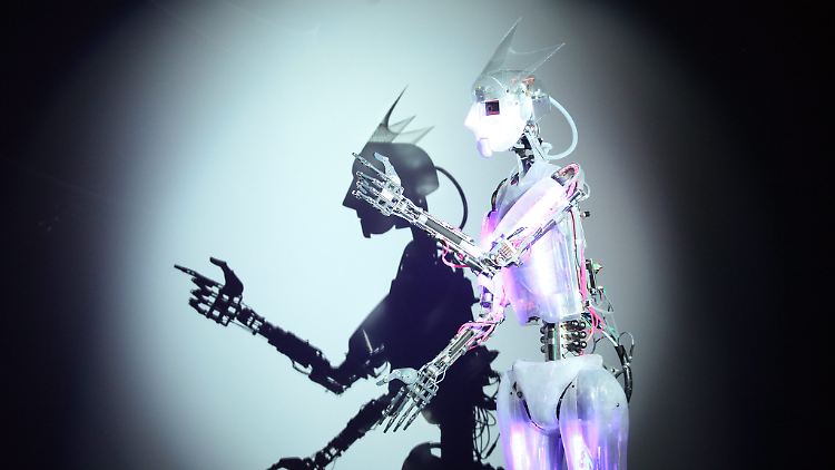 In Japan wurden Roboter bereits für eine Theaterproduktion eingesetzt.